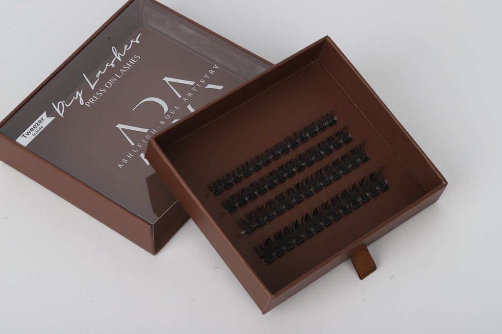 SNATCHED PRESS ON LASHES