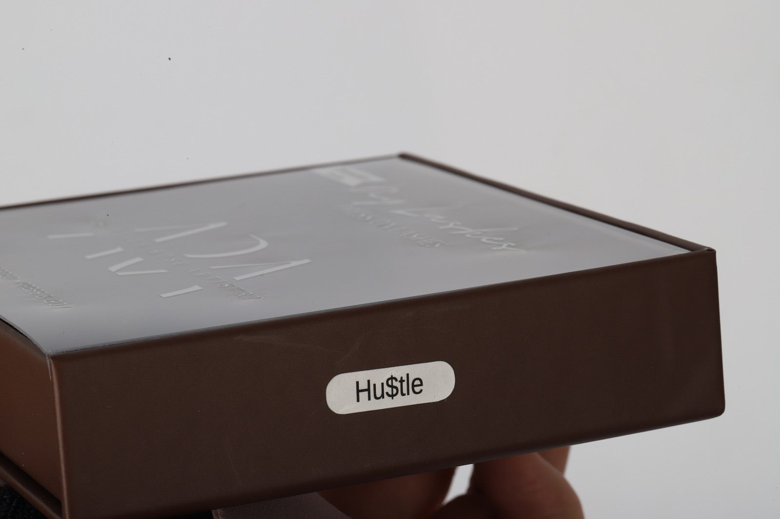 HU$TLE PRESS ON LASHES (PRE ORDER)