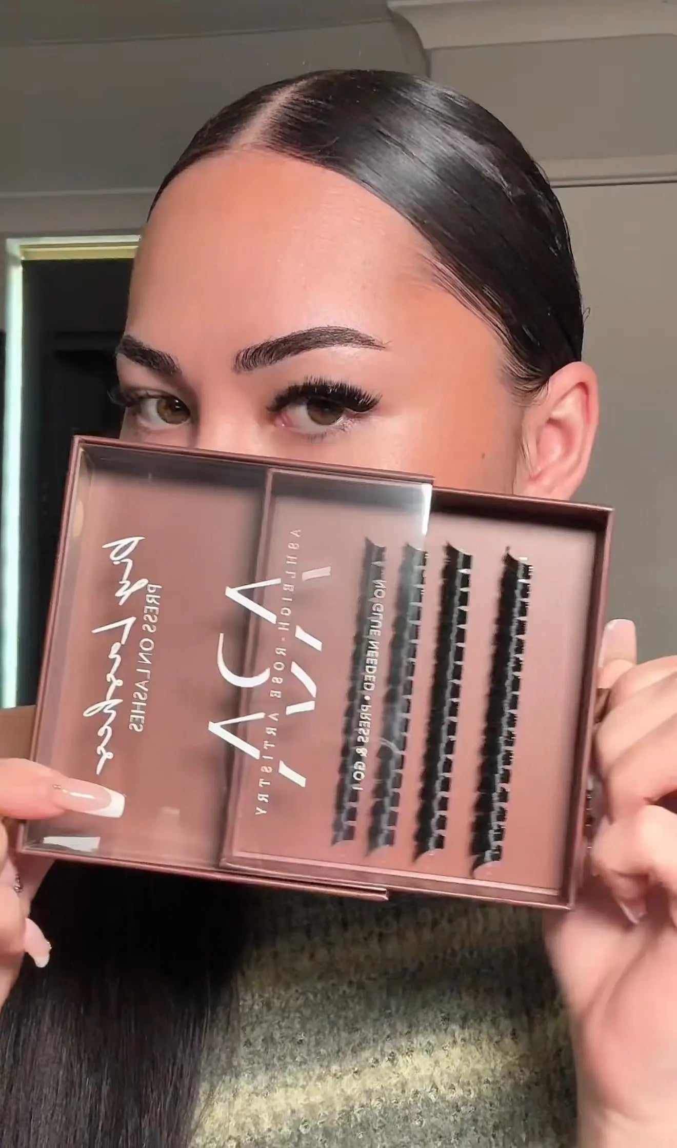 HU$TLE PRESS ON LASHES Mega Volume Style