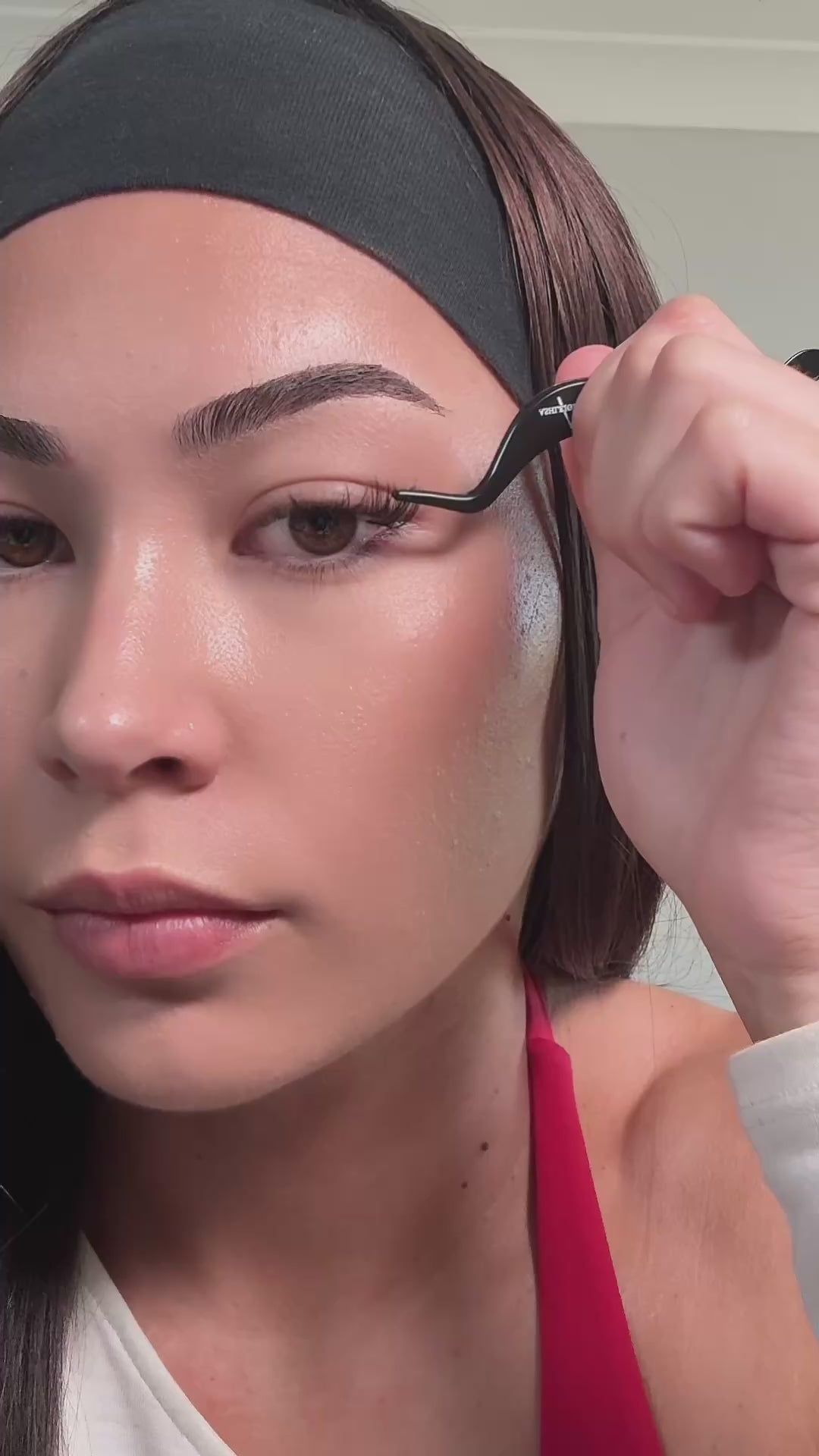 SNATCHED PRESS ON LASHES